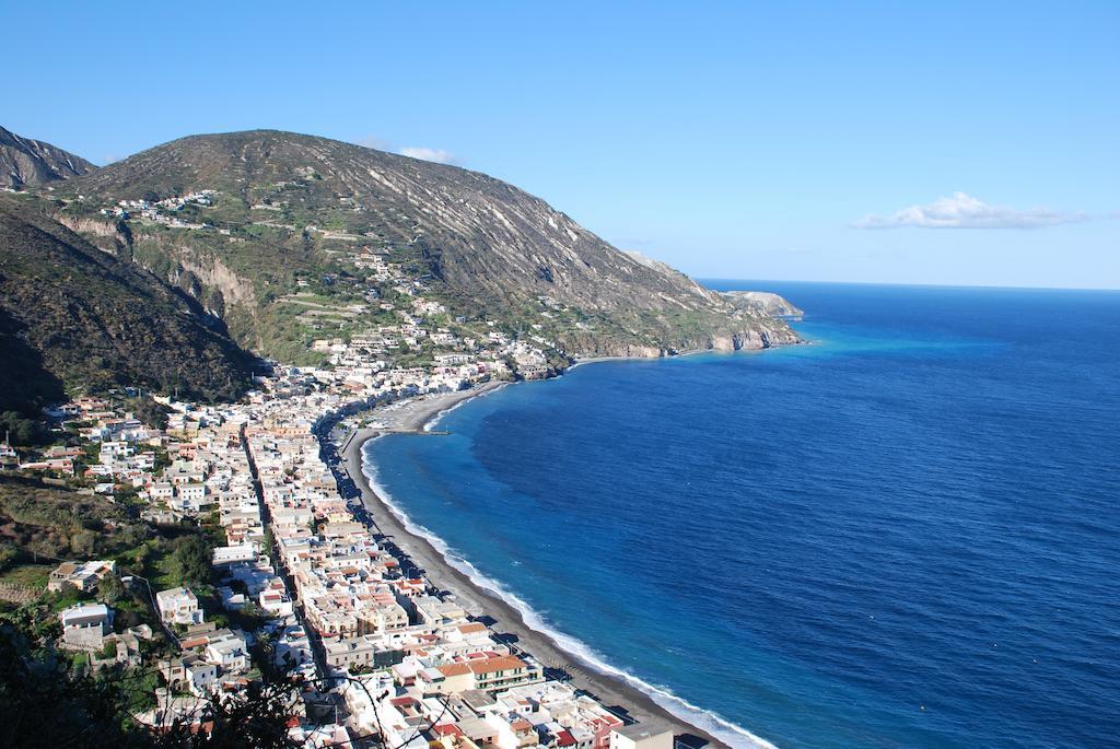 Vulcanoconsult Appartamenti Spiaggia Lipari  Exterior photo